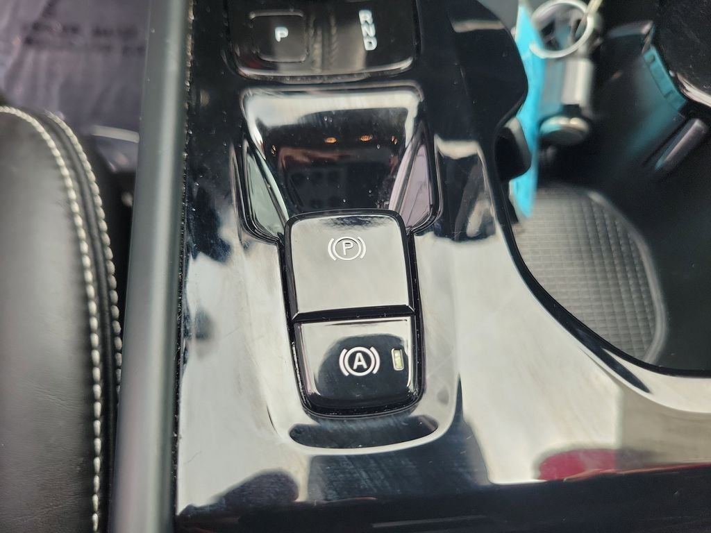 2021 Volvo XC40 R-Design