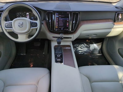 2021 Volvo XC60 Momentum