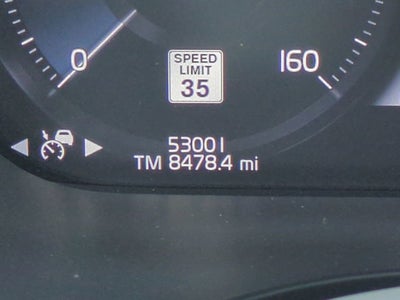 2021 Volvo XC60 Momentum