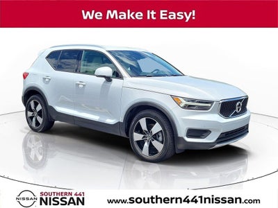 2020 Volvo XC40 Momentum