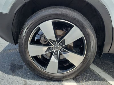 2020 Volvo XC40 Momentum