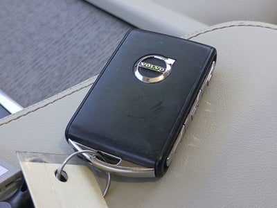 2025 Volvo XC90 Plug-In Hybrid Plus