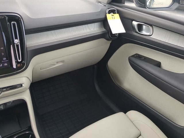 2026 Volvo XC40 Plus