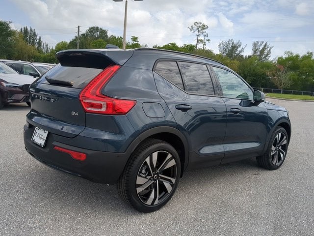 2026 Volvo XC40 Plus