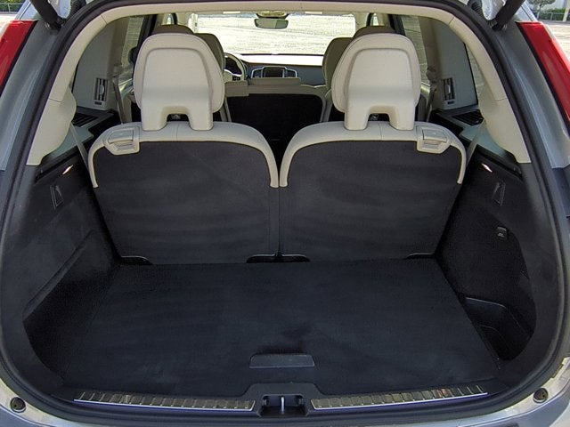 2024 Volvo XC90 Plus Bright Theme