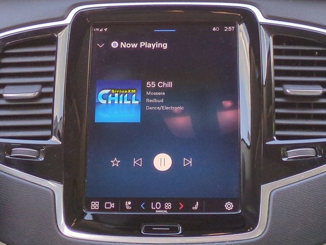 2024 Volvo XC90 Plus Bright Theme