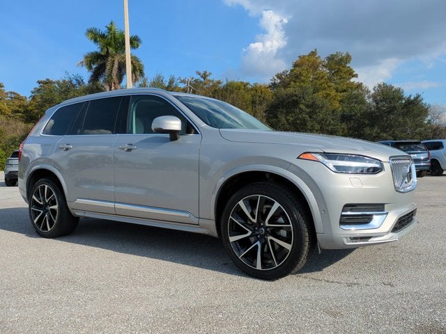 2024 Volvo XC90 Plus Bright Theme