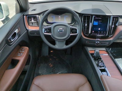 2023 Volvo XC60 Plus Bright Theme