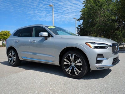 2023 Volvo XC60 Plus Bright Theme