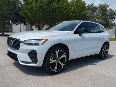 2024 Volvo XC60 Ultimate Dark Theme
