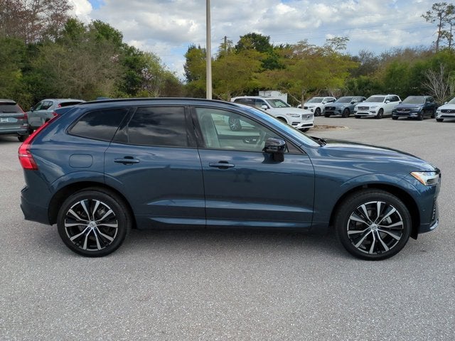 2023 Volvo XC60 Plus Dark Theme