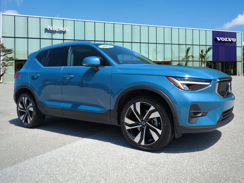 2023 Volvo XC40 Ultimate Bright Theme