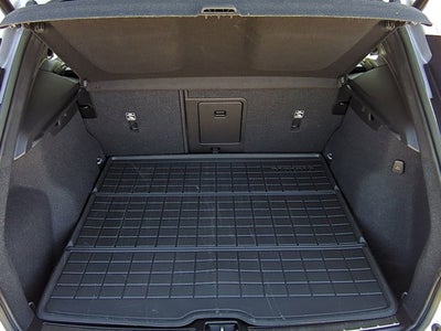 2023 Volvo XC40 Ultimate Bright Theme