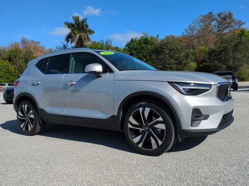 2023 Volvo XC40 Ultimate Bright Theme