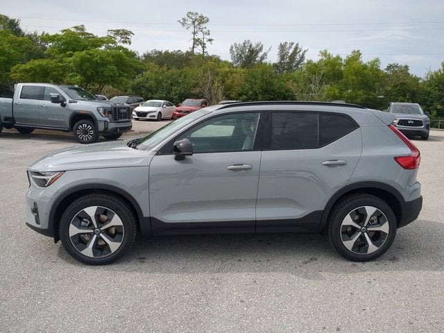2026 Volvo XC40 Plus