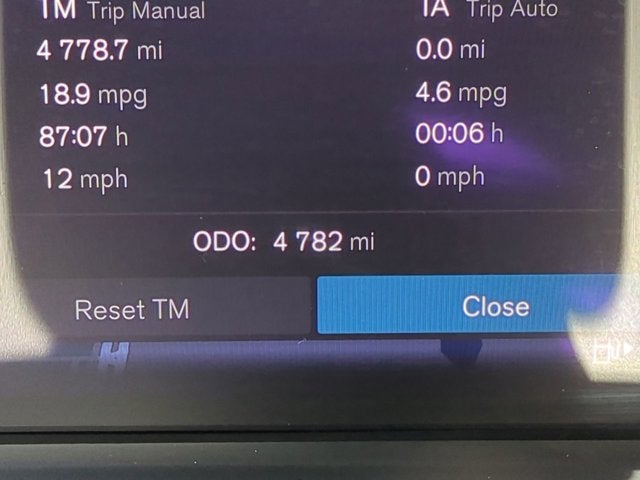 2023 Volvo XC40 Plus Bright Theme