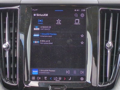 2025 Volvo XC60 Plus