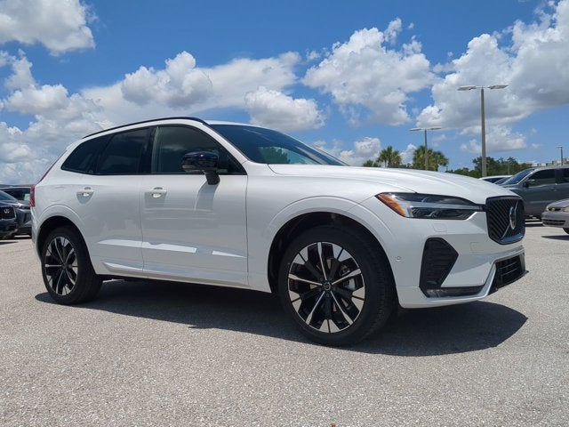 2026 Volvo XC60 Plus