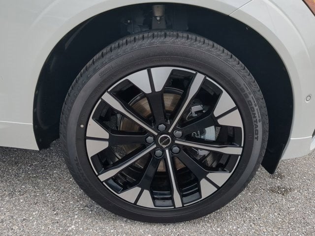 2026 Volvo XC60 Plus