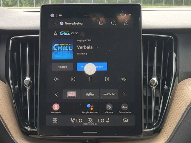 2026 Volvo XC60 Plus