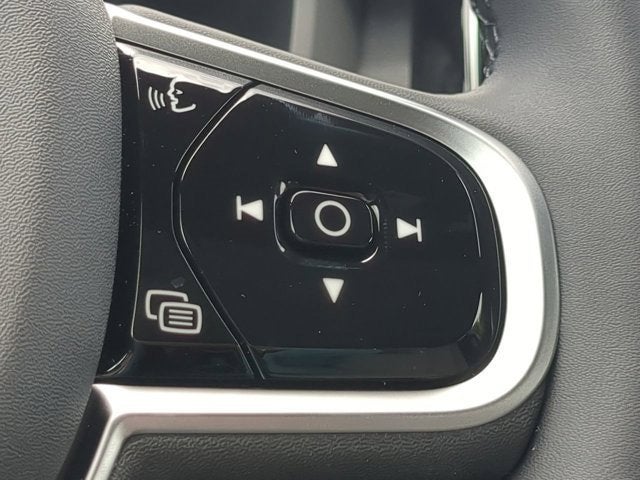 2026 Volvo XC60 Plus