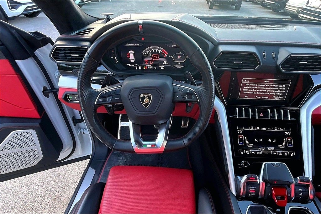 2020 Lamborghini Urus Base