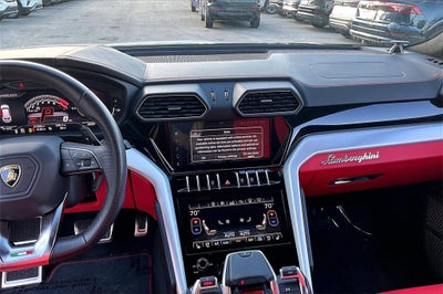 2020 Lamborghini Urus Base