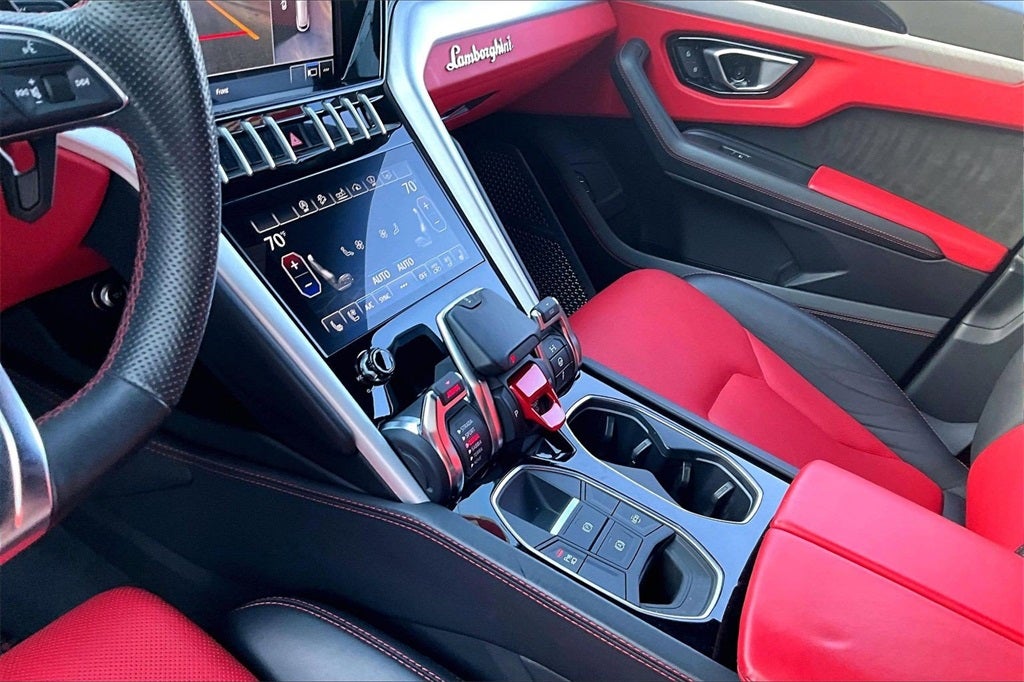 2020 Lamborghini Urus Base