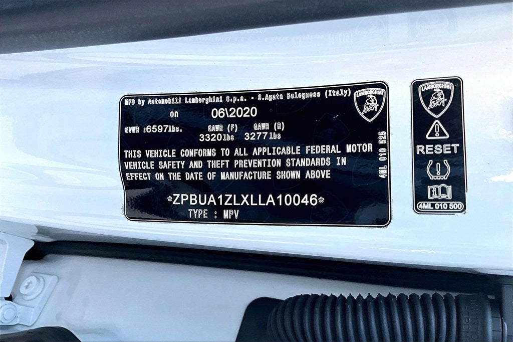 2020 Lamborghini Urus Base