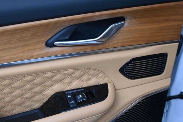 2024 Jeep Grand Cherokee L Summit