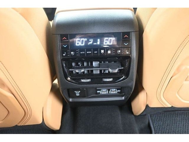 2024 Jeep Grand Cherokee L Summit