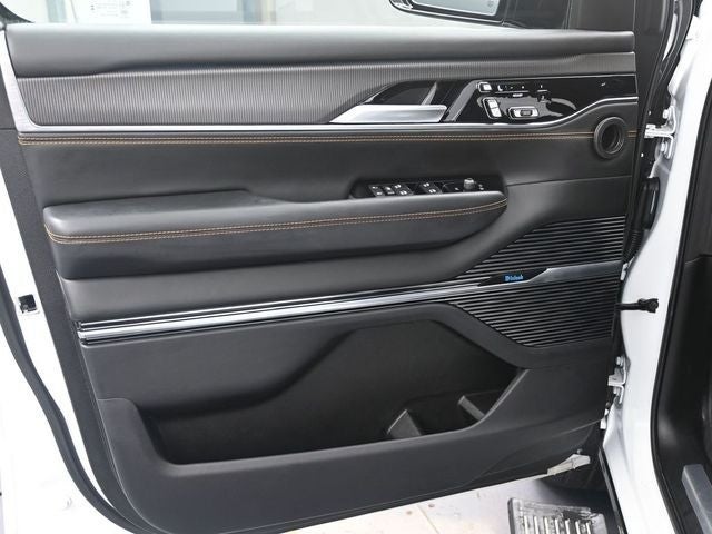 2024 Jeep Grand Wagoneer L Series III