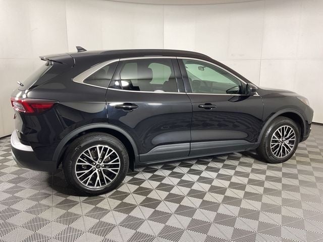 2025 Ford Escape Plug-In Hybrid Base