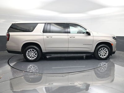 2024 Chevrolet Suburban LT