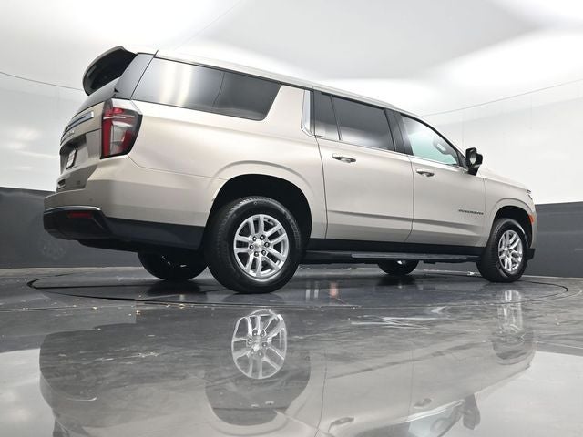 2024 Chevrolet Suburban LT