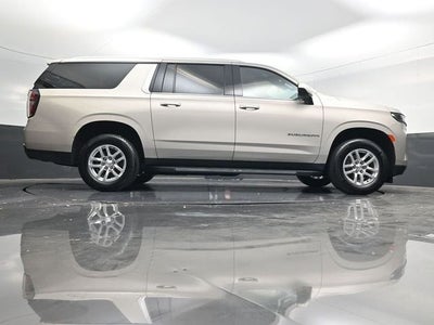 2024 Chevrolet Suburban LT