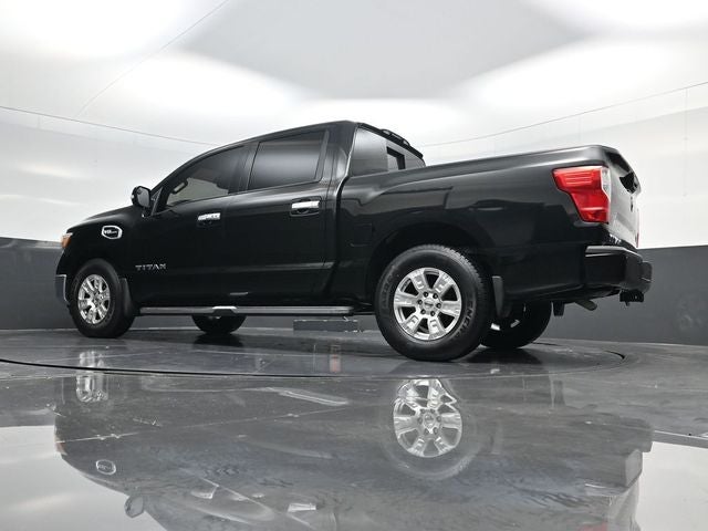 2017 Nissan Titan SV