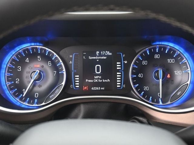 2023 Chrysler Voyager LX