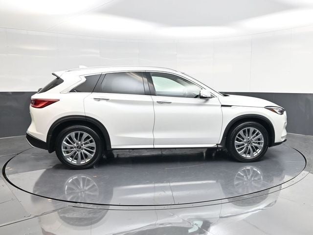 2024 INFINITI QX50 LUXE