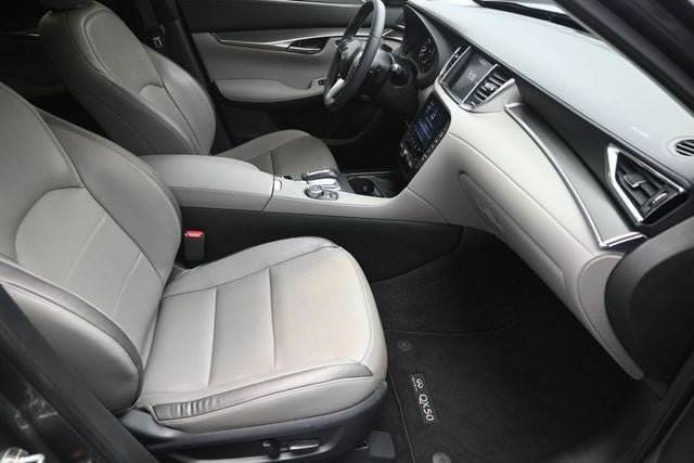 2023 INFINITI QX50 LUXE