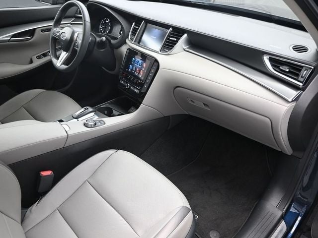 2023 INFINITI QX50 LUXE
