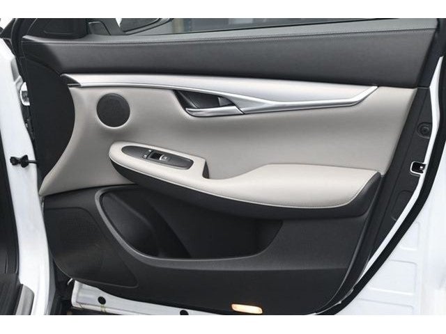 2025 INFINITI QX50 LUXE