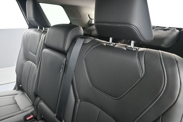 2027 INFINITI QX60 PURE