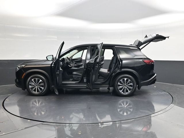 2025 INFINITI QX60 PURE