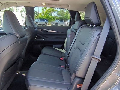 2026 INFINITI QX60 LUXE