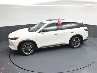 2025 INFINITI QX60 LUXE