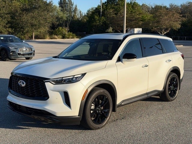 2025 INFINITI QX60 LUXE