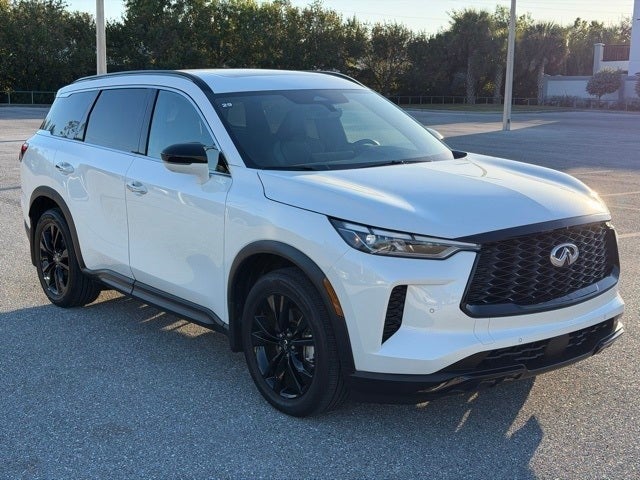 2025 INFINITI QX60 LUXE