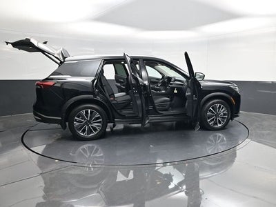2026 INFINITI QX60 LUXE