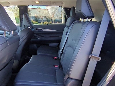 2026 INFINITI QX60 LUXE